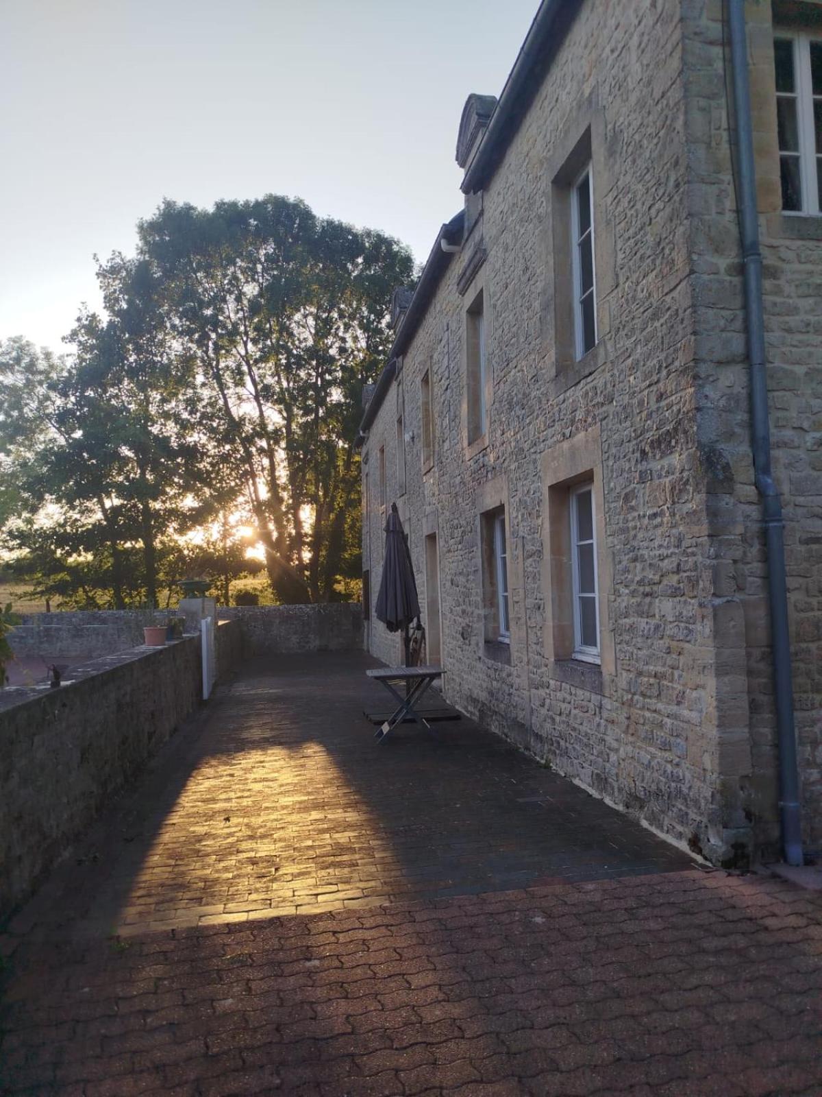 Maison De Charme Tour-en-Bessin Ngoại thất bức ảnh