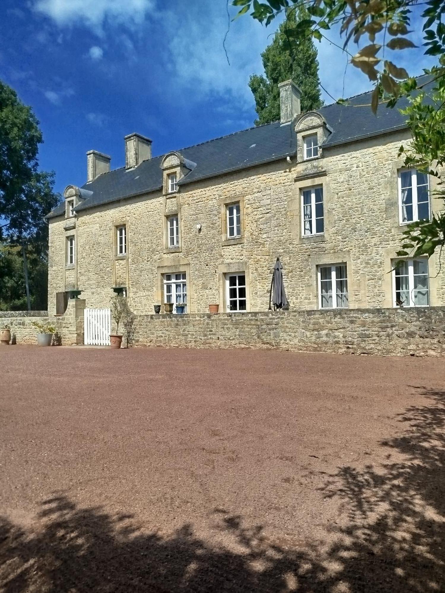 Maison De Charme Tour-en-Bessin Ngoại thất bức ảnh