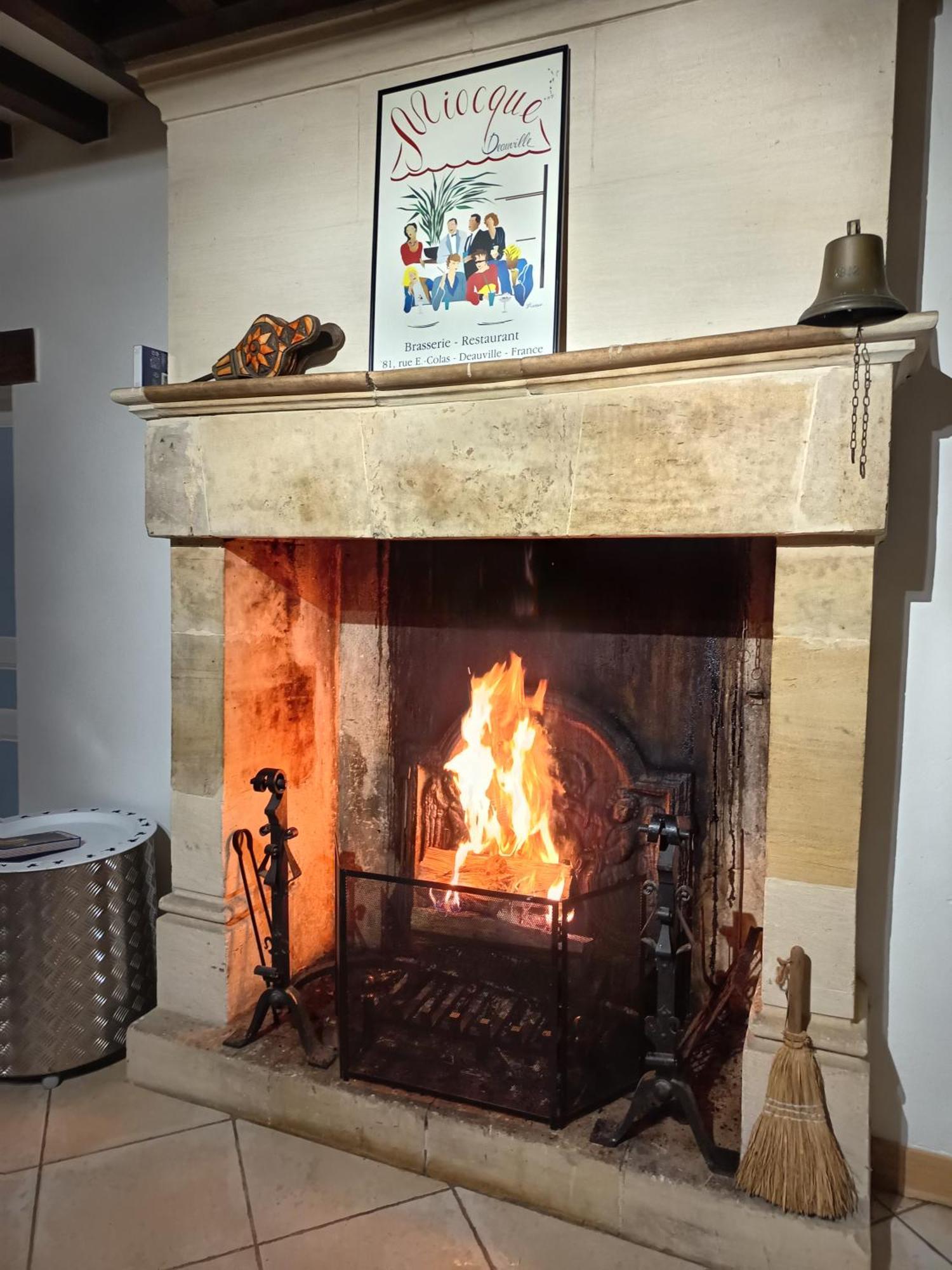 Maison De Charme Tour-en-Bessin Ngoại thất bức ảnh